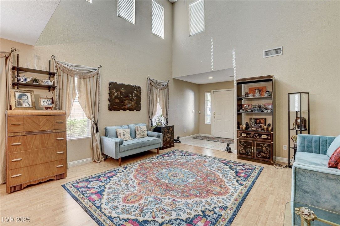 1348 Calle Montery Street Property Photo 9