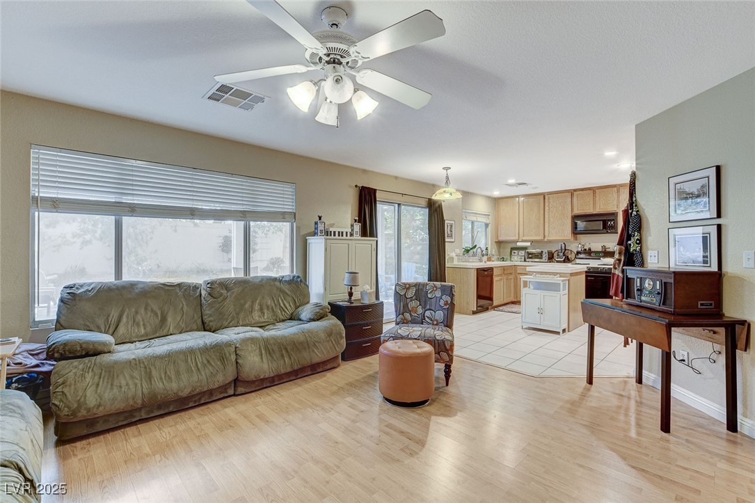 1348 Calle Montery Street Property Photo 17