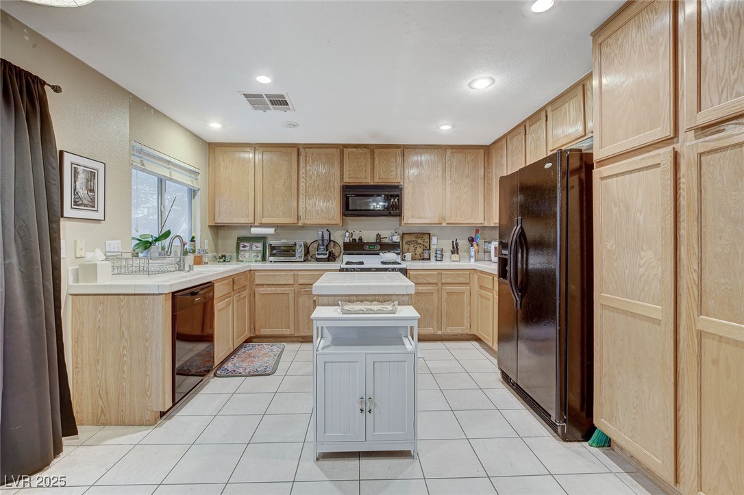1348 Calle Montery Street Property Photo 18