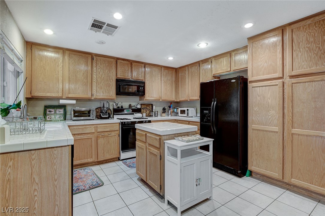 1348 Calle Montery Street Property Photo 20