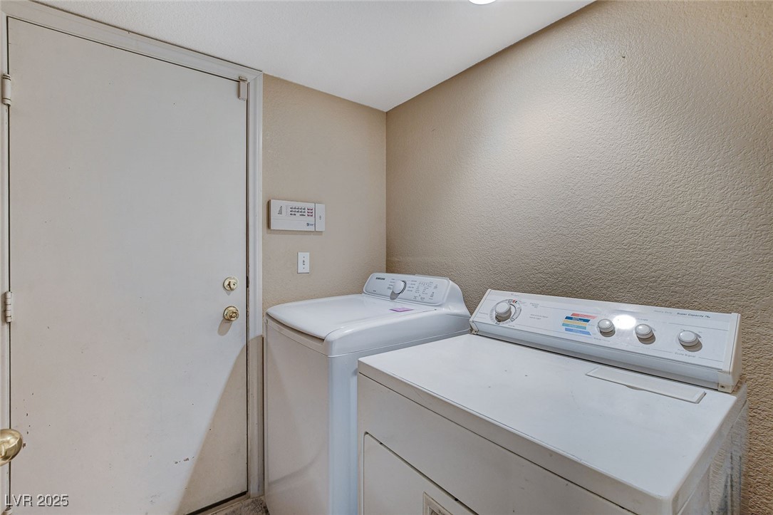 1348 Calle Montery Street Property Photo 24