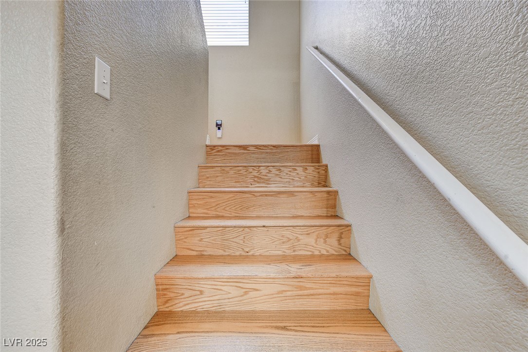 1348 Calle Montery Street Property Photo 25