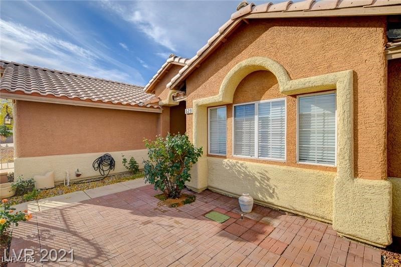 529 Trocadero Street Property Photo 3