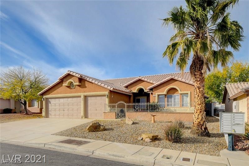 529 Trocadero Street Property Photo 4