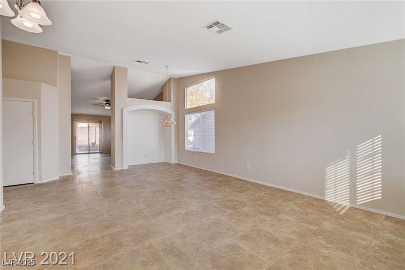 529 Trocadero Street Property Photo 8