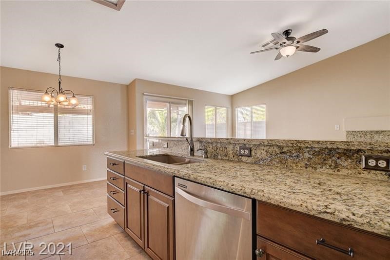 529 Trocadero Street Property Photo 23