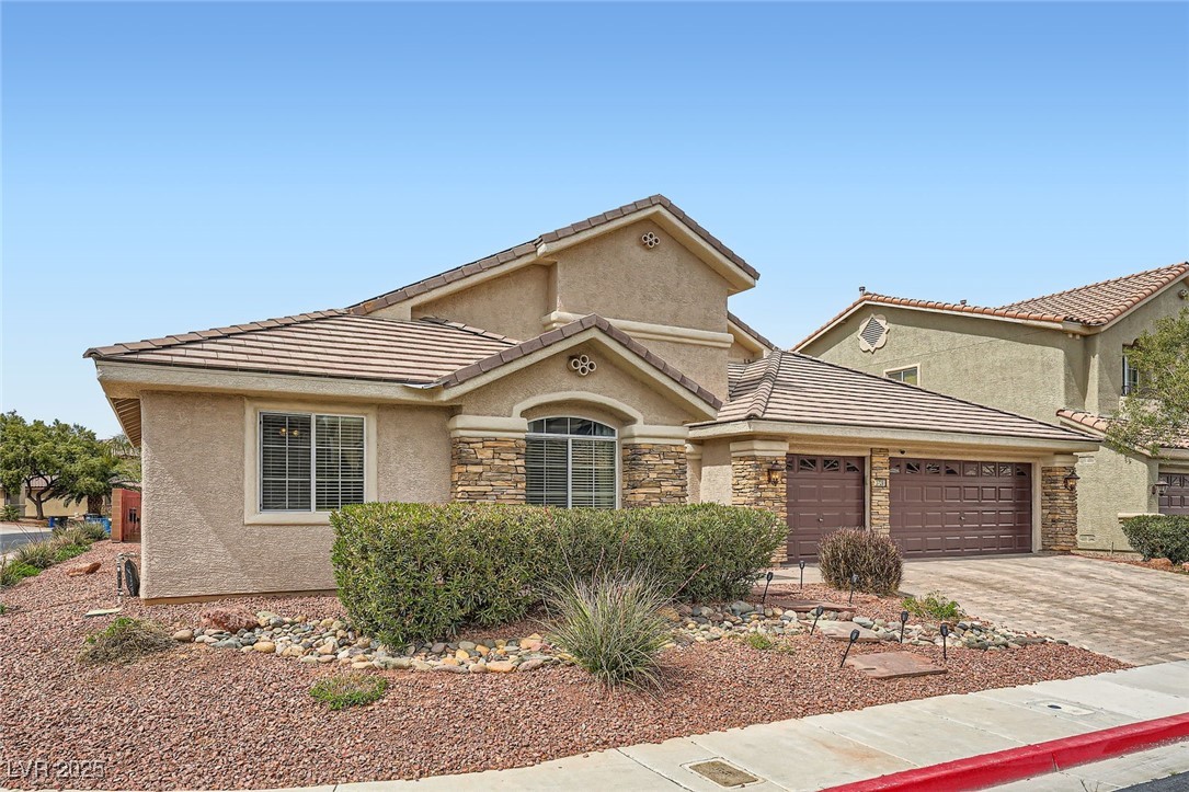 3728 Granada Gorge Lane Property Photo 4