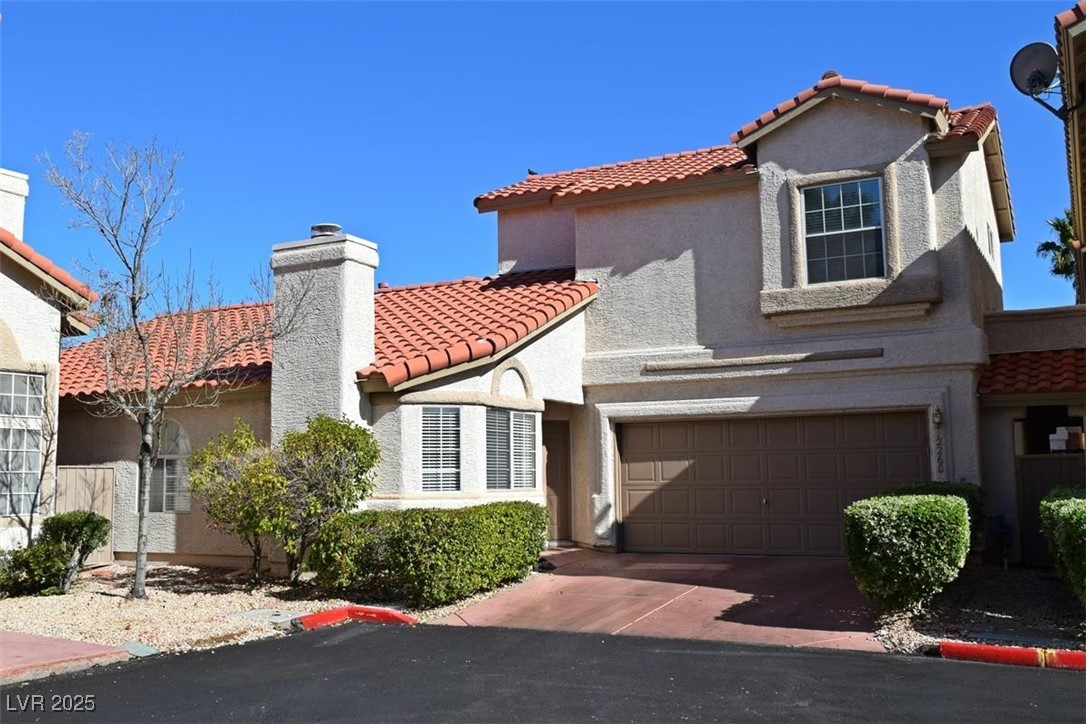 2260 Ramsgate Drive - Property Photo 2