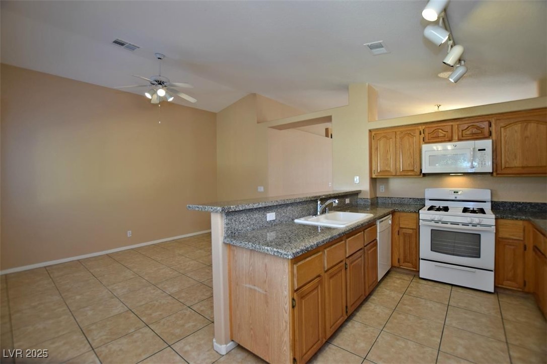 2260 Ramsgate Drive - Property Photo 12
