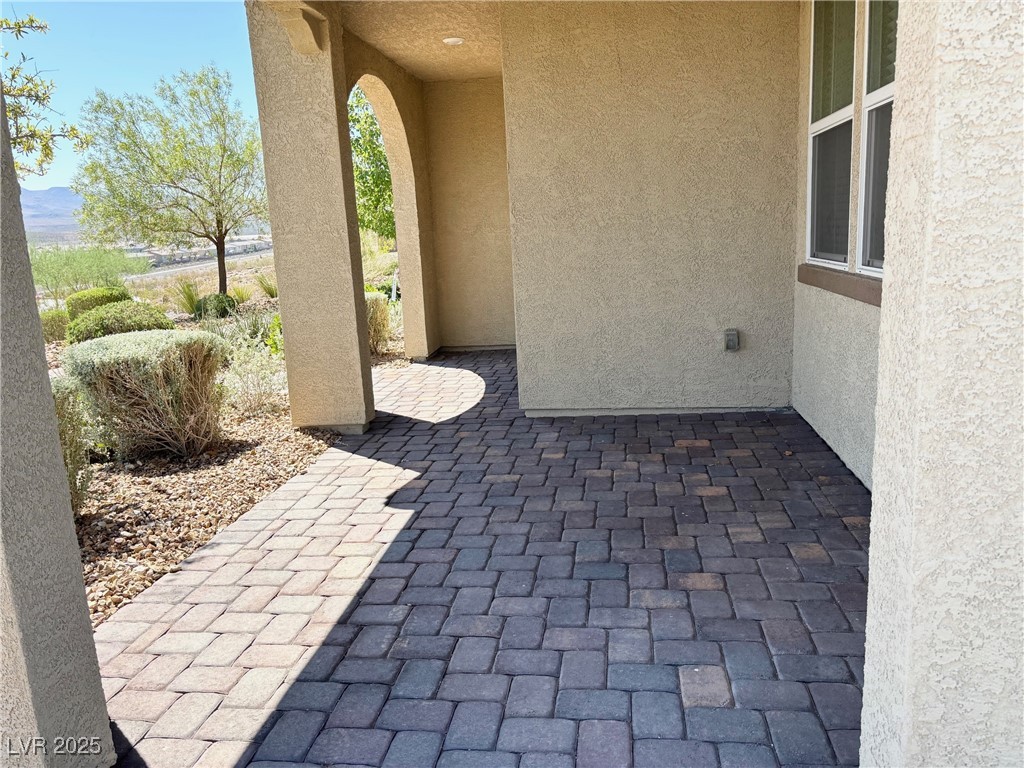 2664 Frabiele Street Property Photo 2