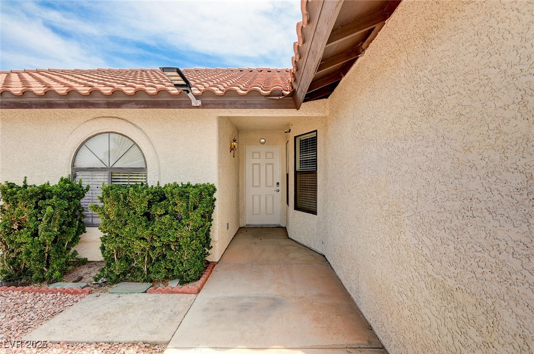 8233 Ducharme Avenue Property Photo 5