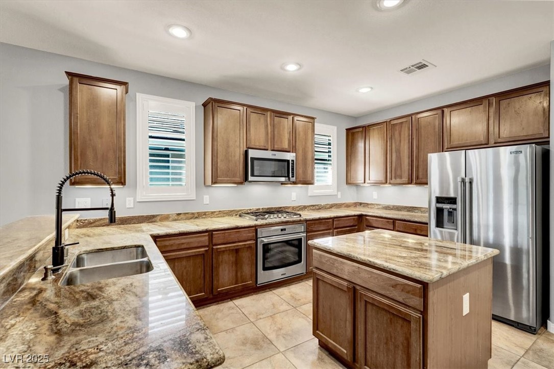 7806 Sundial Peak Street Property Photo 1