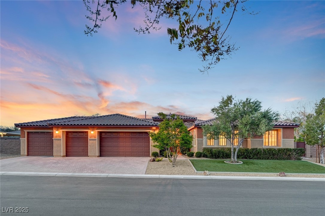8470 Creekstone Court Property Photo 1