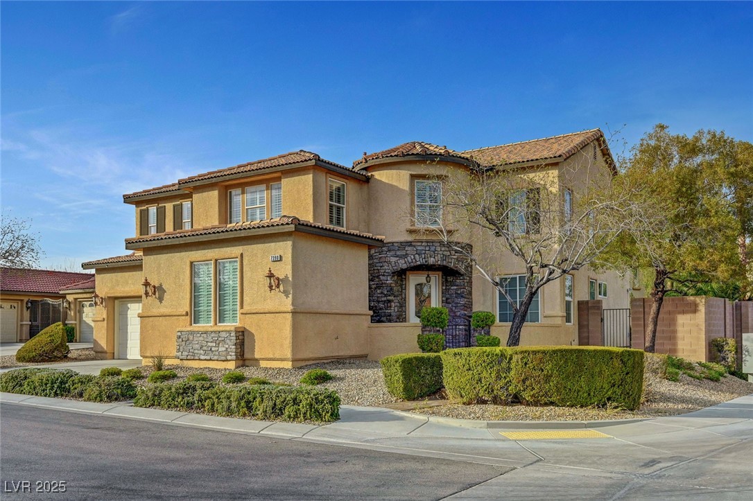 7390 Arcadia Bluff Court Property Photo 4