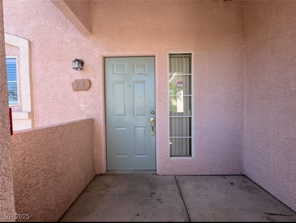 10525 Autumn Pine Avenue 204 Property Photo 3