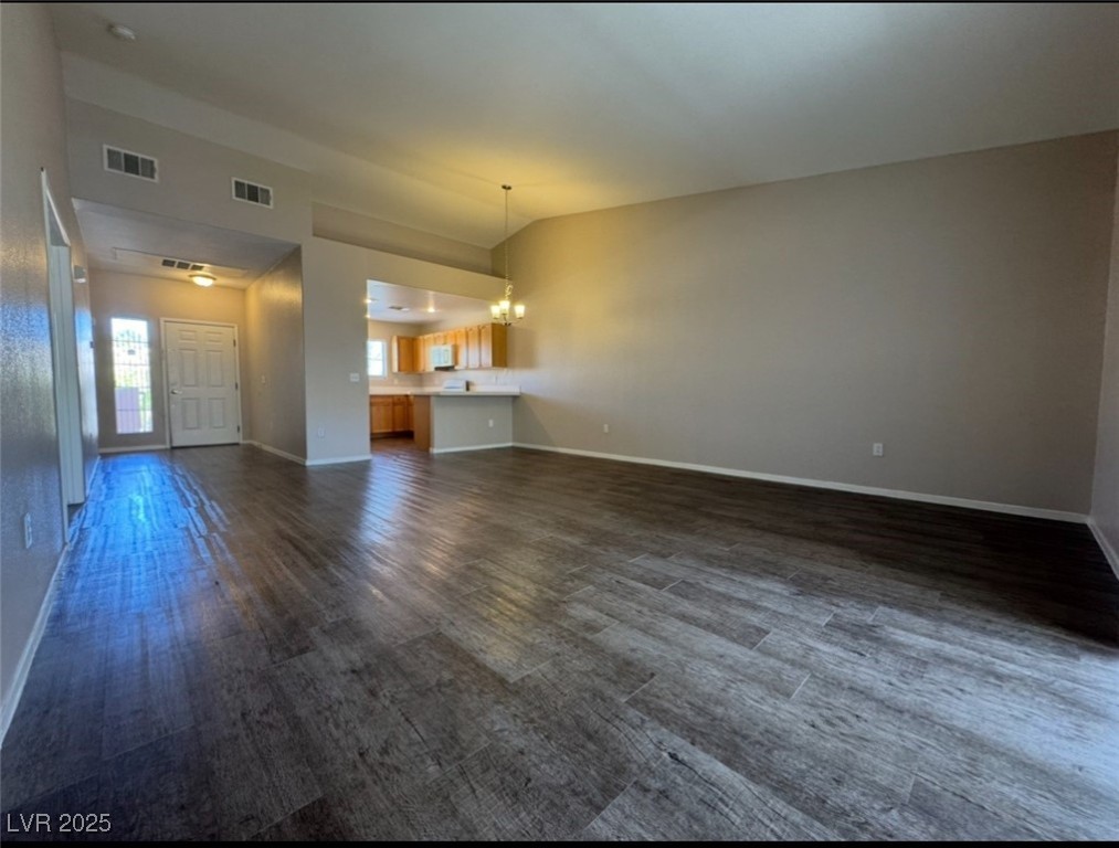 10525 Autumn Pine Avenue 204 Property Photo 9