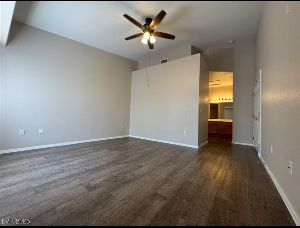 10525 Autumn Pine Avenue 204 Property Photo 15