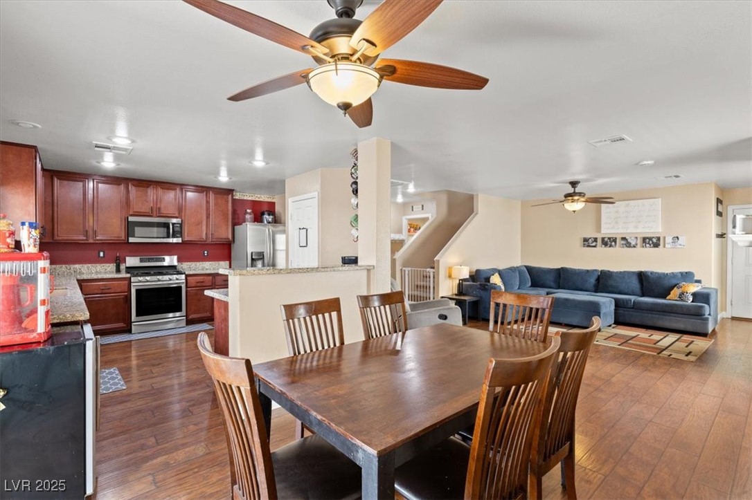 8728 Palomino Ranch Street Property Photo 4