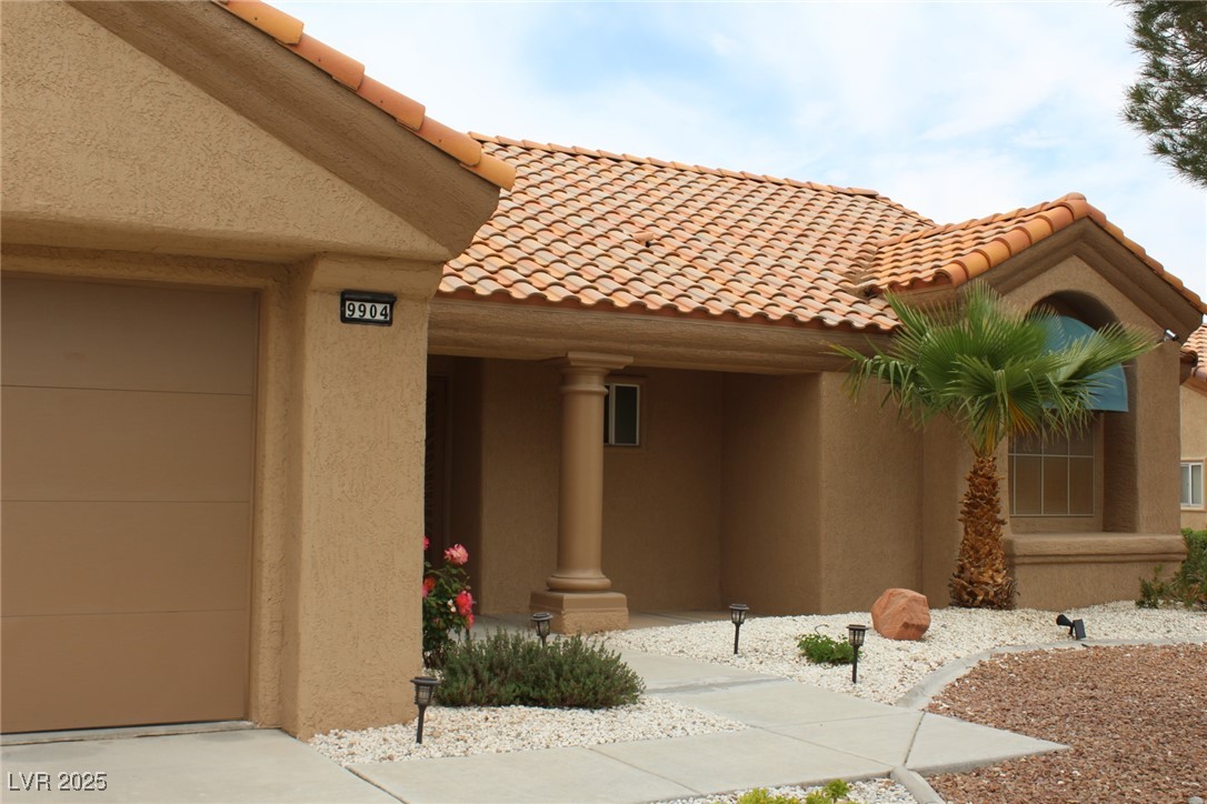 9904 Arbuckle Drive Property Photo 3