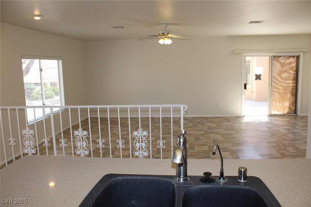 9904 Arbuckle Drive Property Photo 12