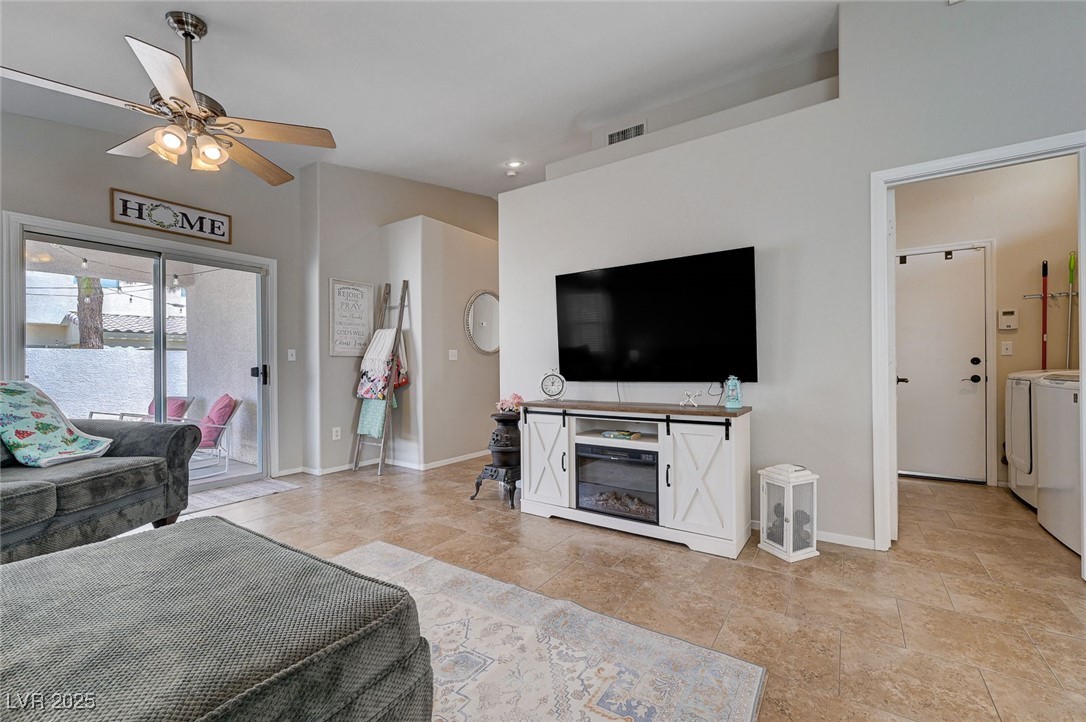 3126 Shadow Dusk Avenue Property Photo 11