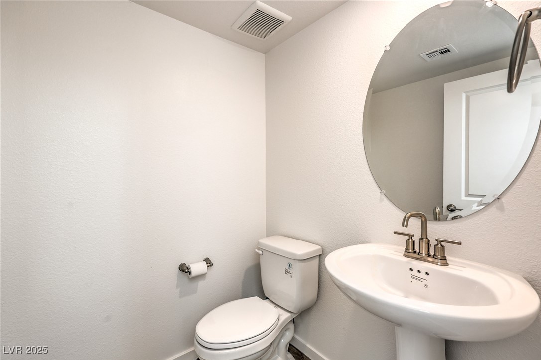 11640 Desert Hollow Avenue Property Photo 13