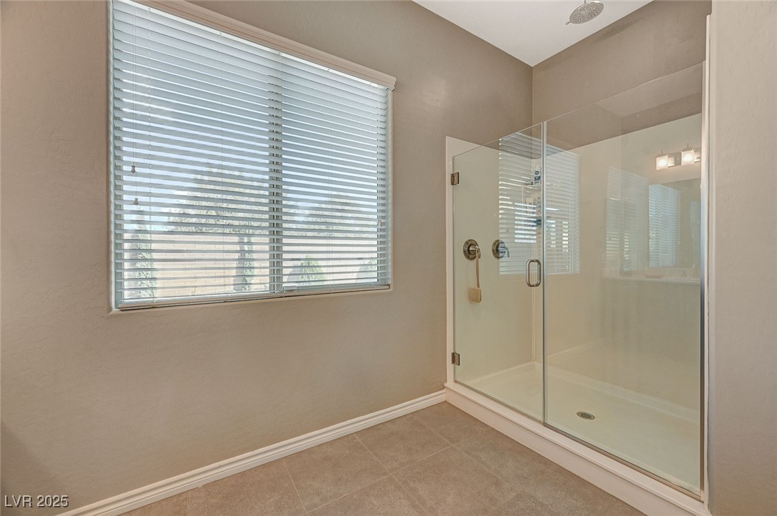 6332 Cascade Range Street Property Photo 32