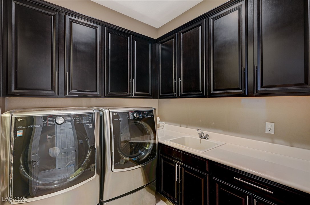 6332 Cascade Range Street Property Photo 52