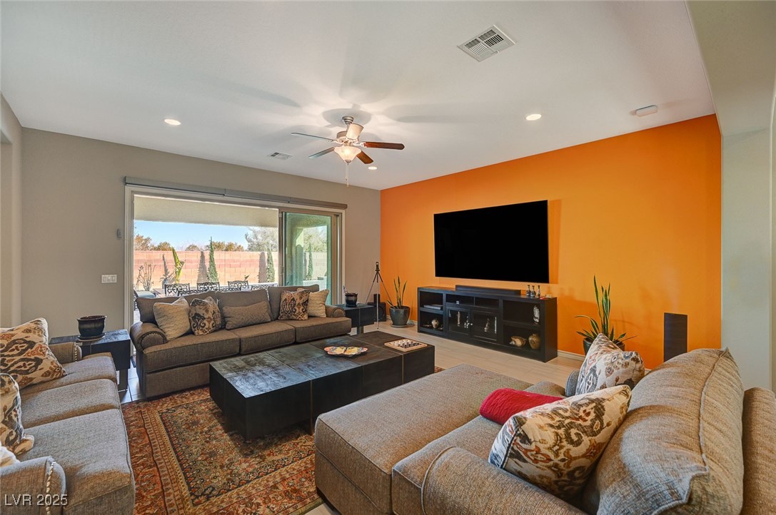 6332 Cascade Range Street Property Photo 54
