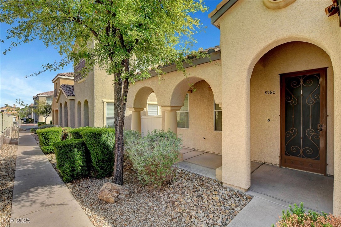 8560 Alocasia Court Property Photo 1