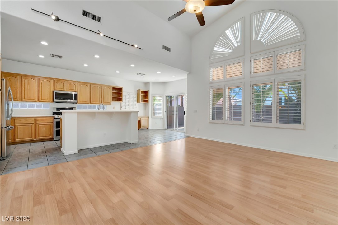 9785 Gallo Drive Property Photo 7