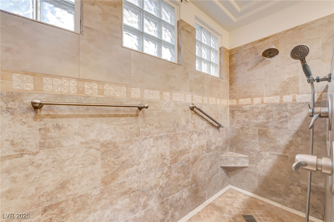 9785 Gallo Drive Property Photo 17