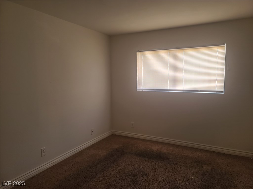 5248 Greene Lane B Property Photo 11