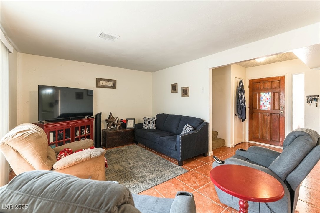 555 Rene Lane Property Photo 7