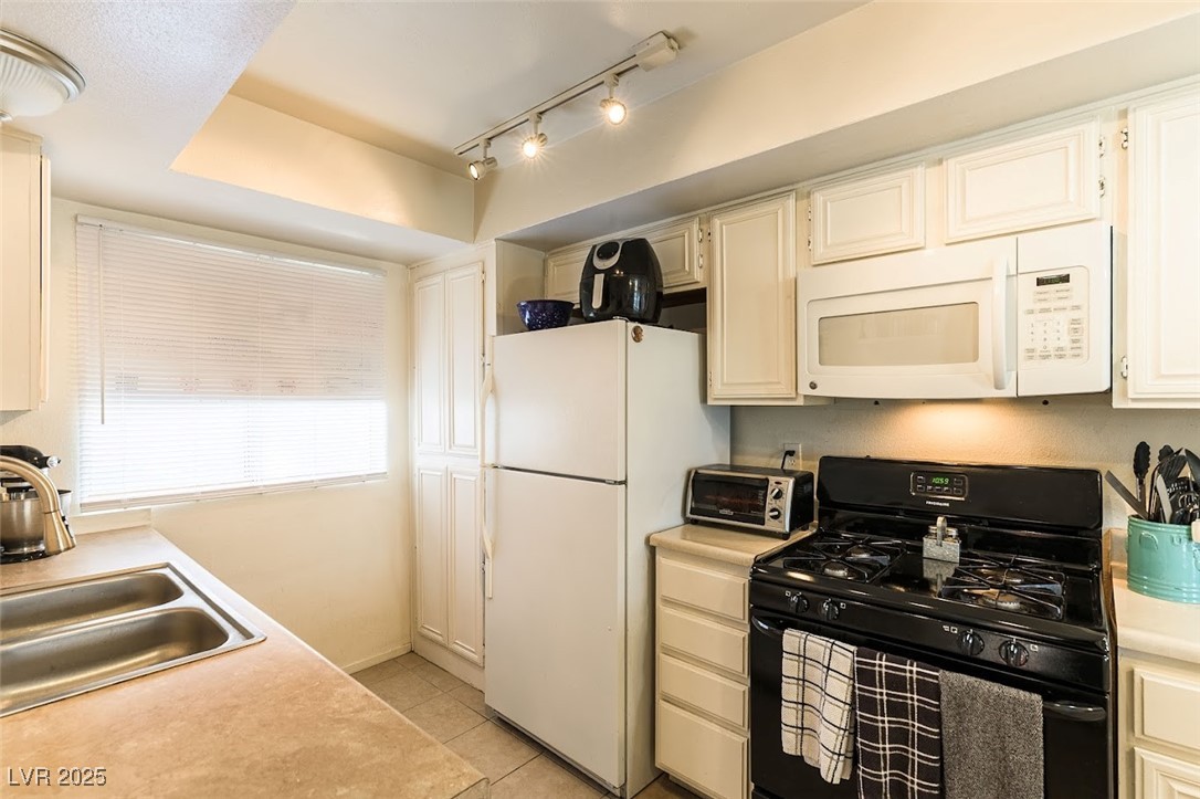 555 Rene Lane Property Photo 13