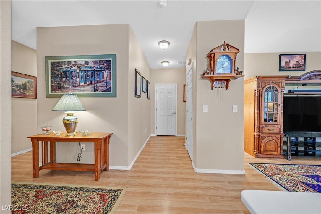 2091 Waterton Rivers Drive Property Photo 14