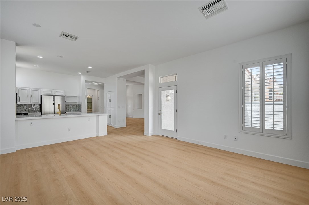 2721 Faiss Drive Property Photo 15