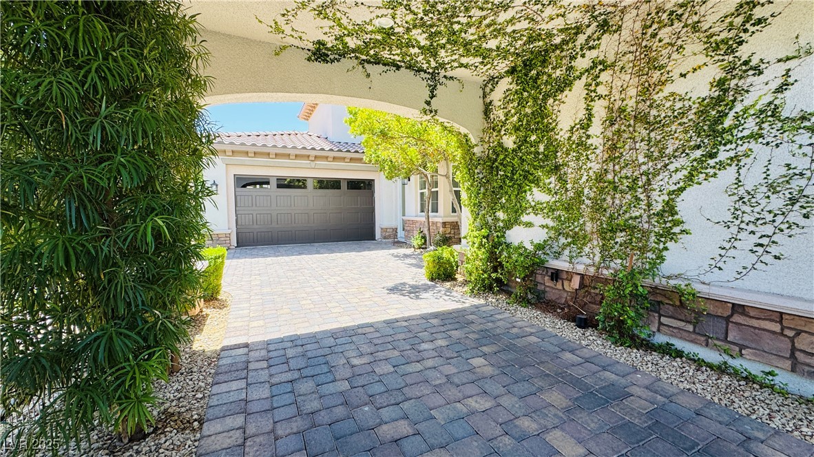 3179 Palazzo Reale Avenue Property Photo 6