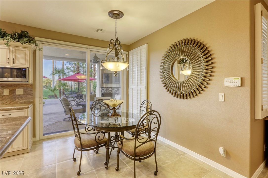 2128 Bay Hill Drive Property Photo 16