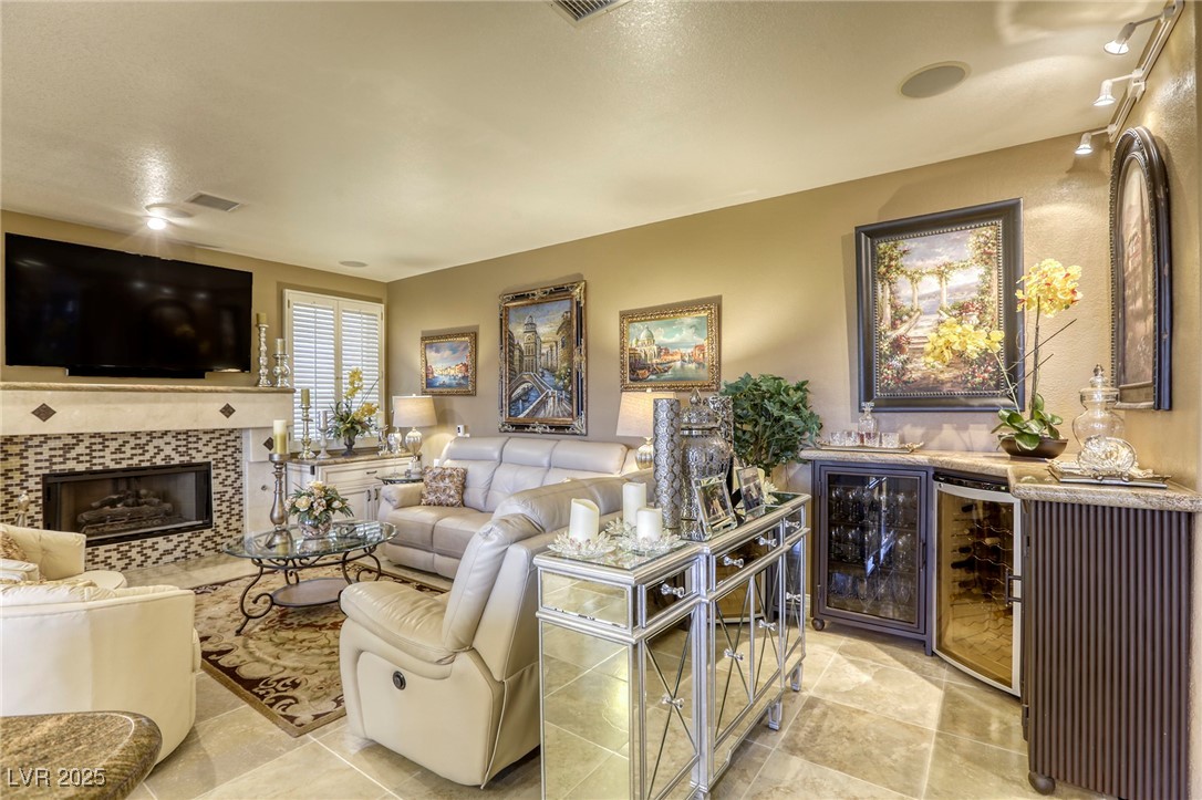 2128 Bay Hill Drive Property Photo 34