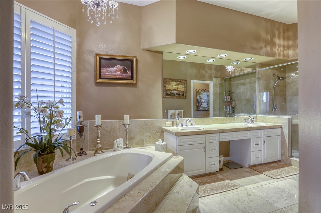 2128 Bay Hill Drive Property Photo 49