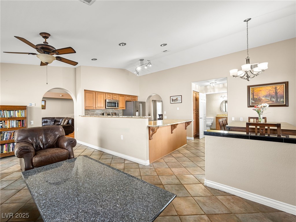 2212 Marble Gorge Drive Property Photo 12
