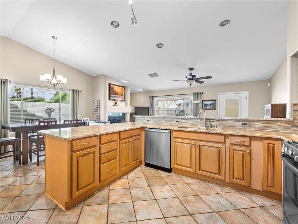 2212 Marble Gorge Drive Property Photo 17