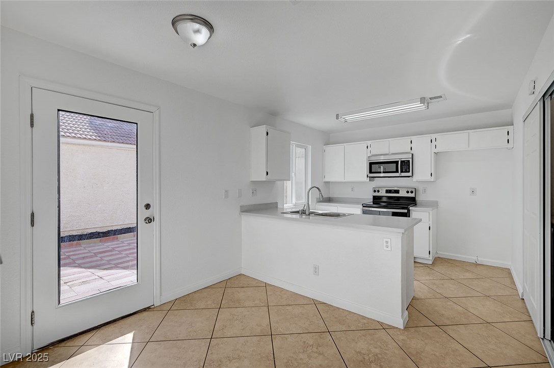 2722 Sesame Drive Property Photo 9