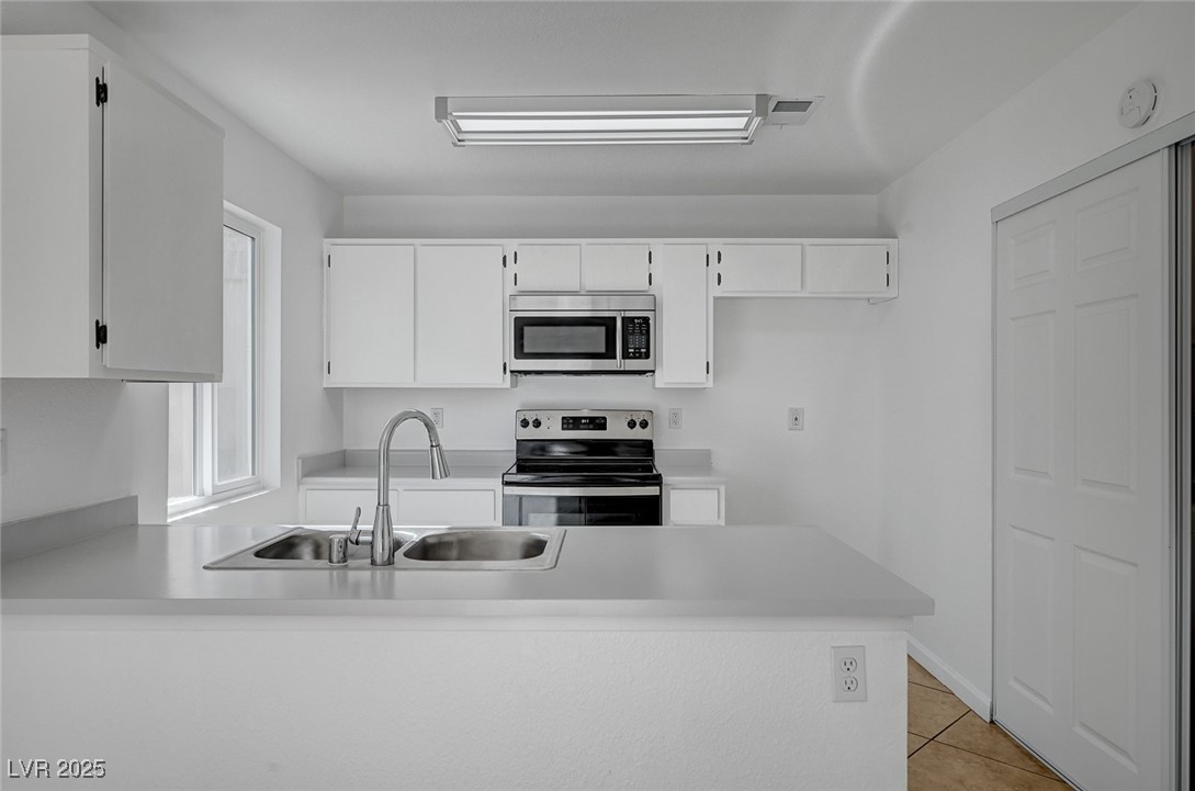 2722 Sesame Drive Property Photo 12