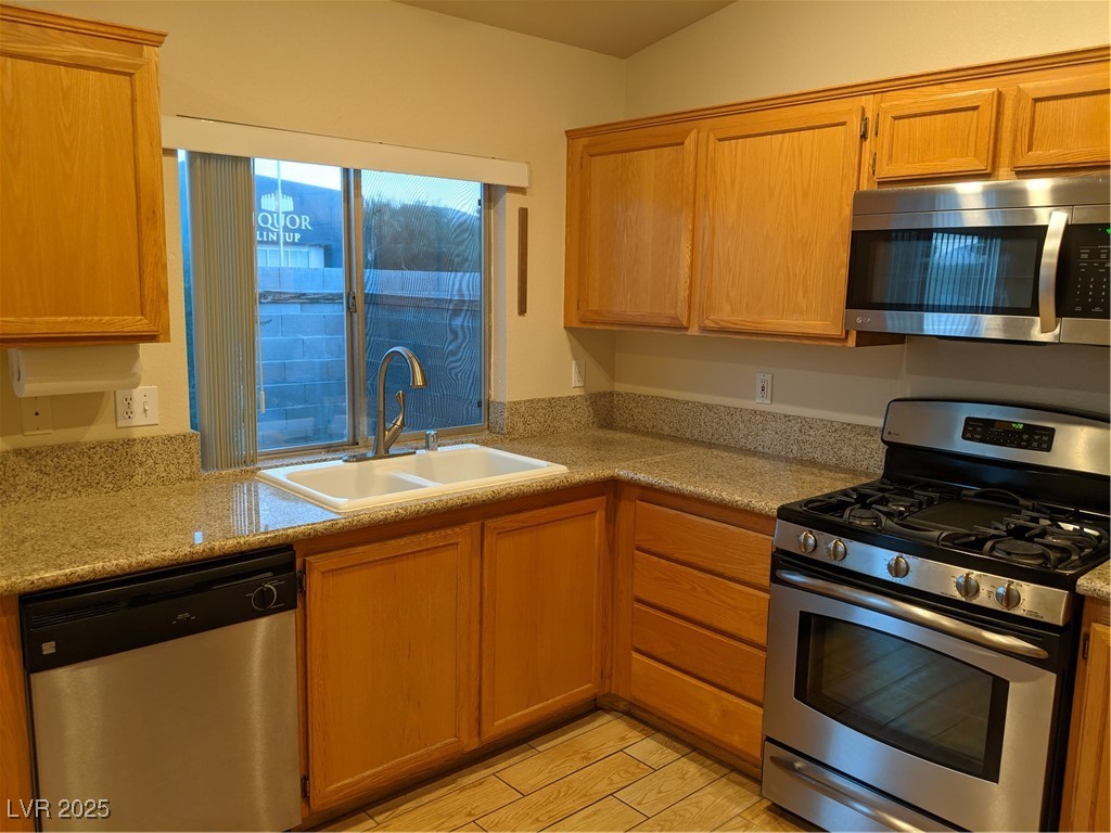 5512 Morningcross Street Property Photo 10