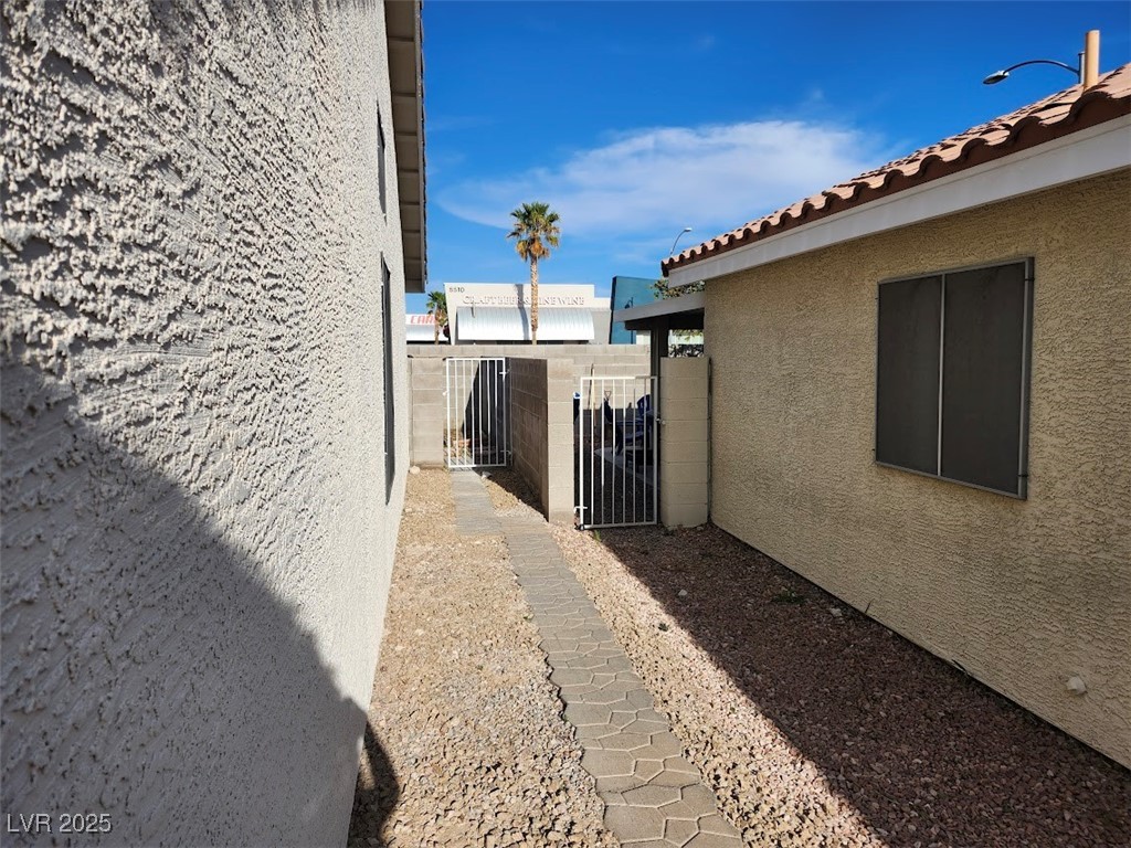 5512 Morningcross Street Property Photo 27