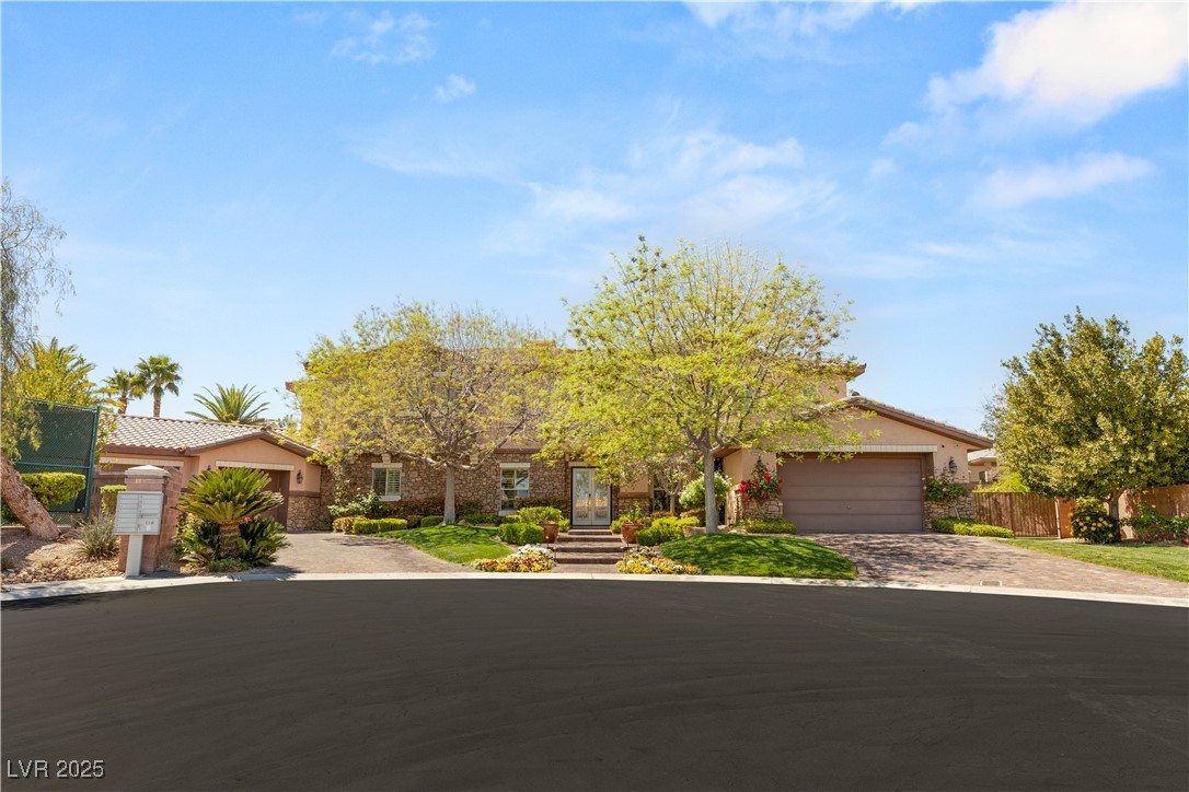 Picture of 2285 Villefort Court