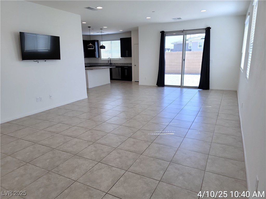 800 Cadence View Way Property Photo 5