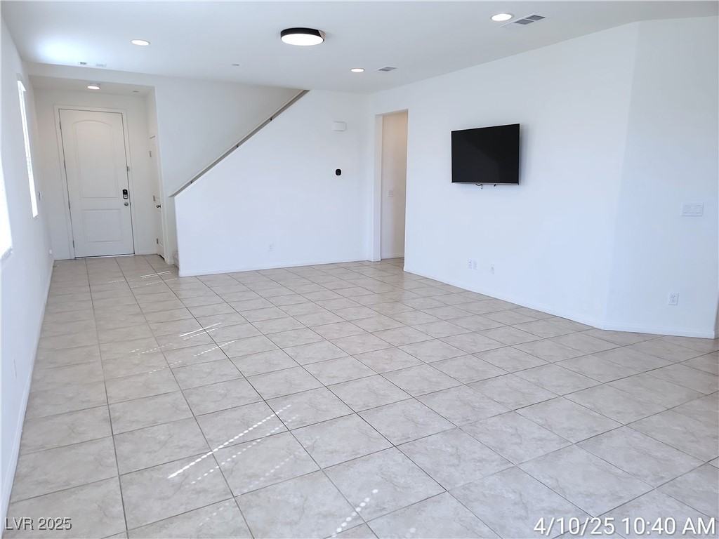 800 Cadence View Way Property Photo 6